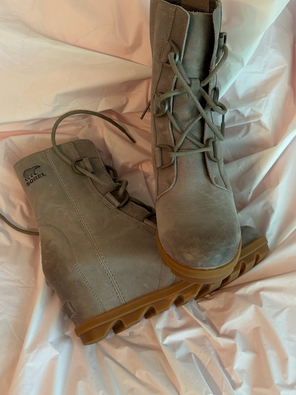 Sorel Women's Taupe Lace-Up Waterproof Boots with Gum Sole